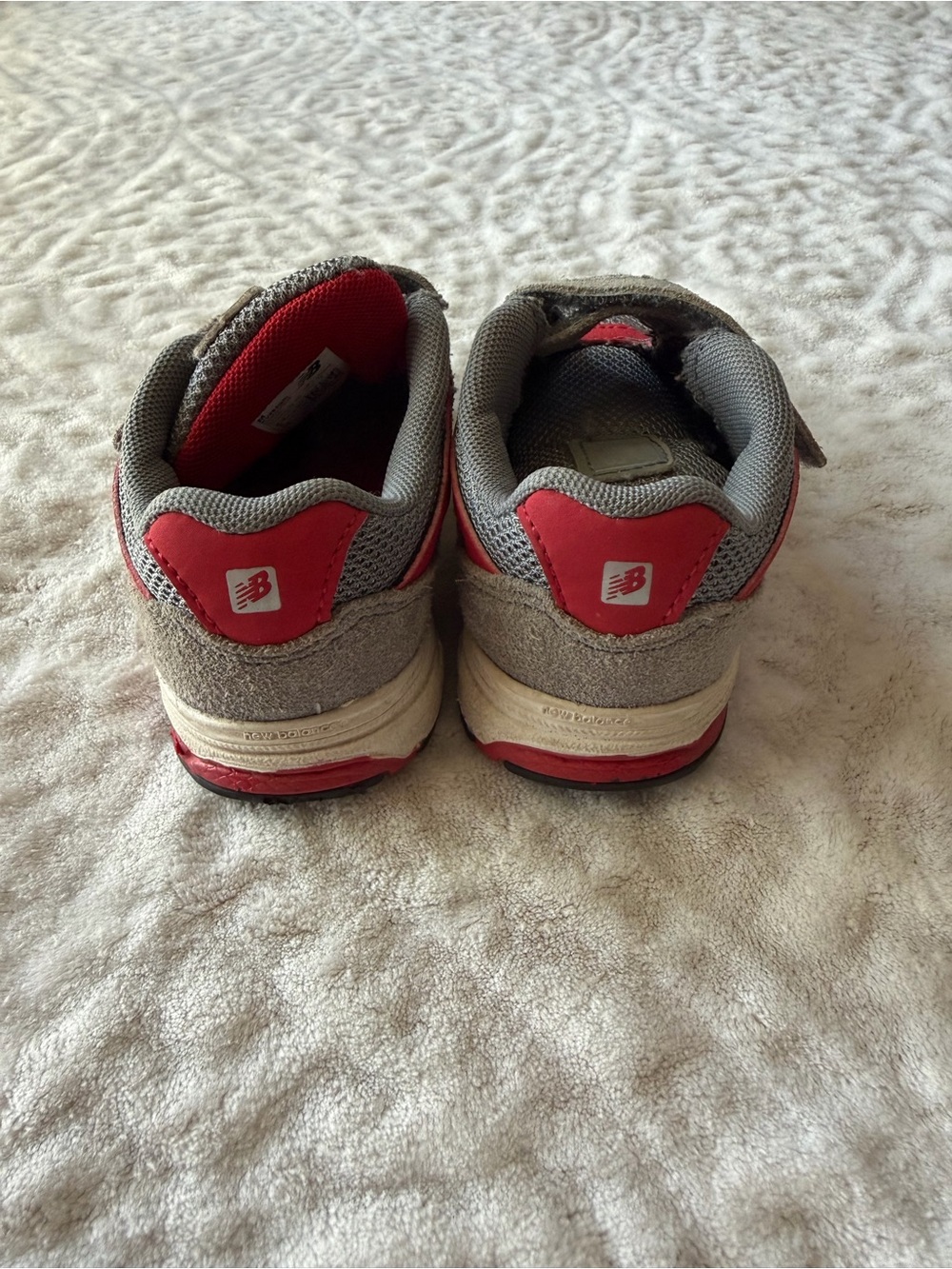 New Balance 888 Toddler Shoes Size 6.5 Gray Red Hook & Loop Sneakers KV888GRI - Picture 6 of 7